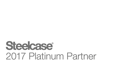 Bild mit Aufschrift Steelcase 2017 Platinum Partner.